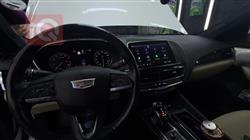كاديلاك CT5